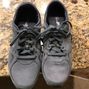 New Balance Sneakers (Blue/Grey)